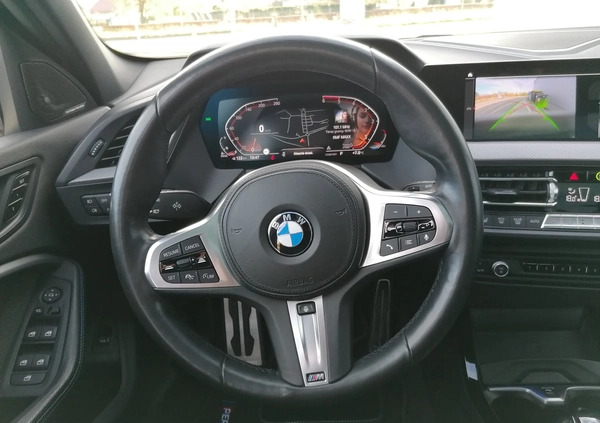 BMW Seria 1 cena 119000 przebieg: 165000, rok produkcji 2019 z Świdnica małe 781